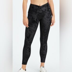 NWT fabletics crushed velour leggings